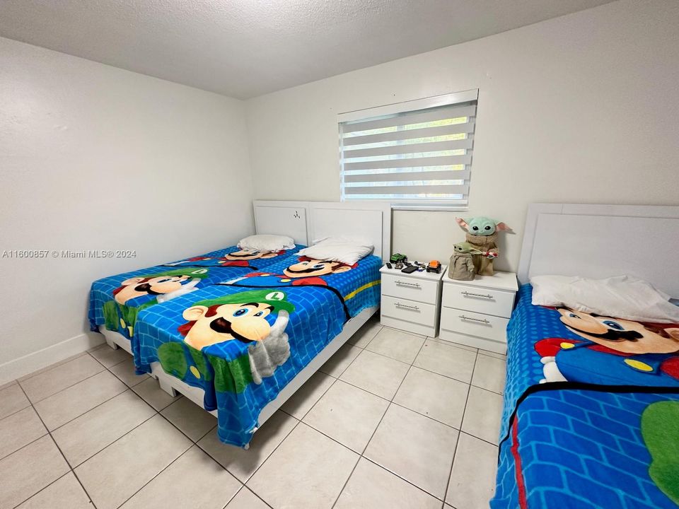 Active With Contract: $2,500 (3 beds, 2 baths, 2102 Square Feet)