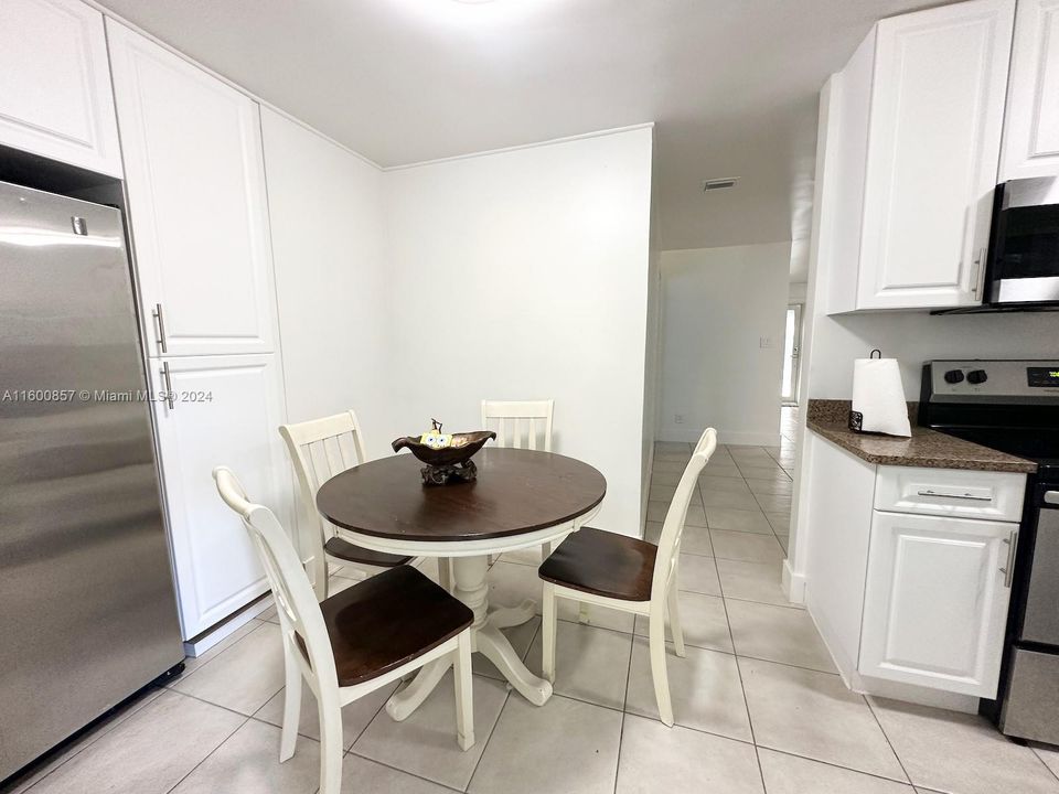 Active With Contract: $2,500 (3 beds, 2 baths, 2102 Square Feet)