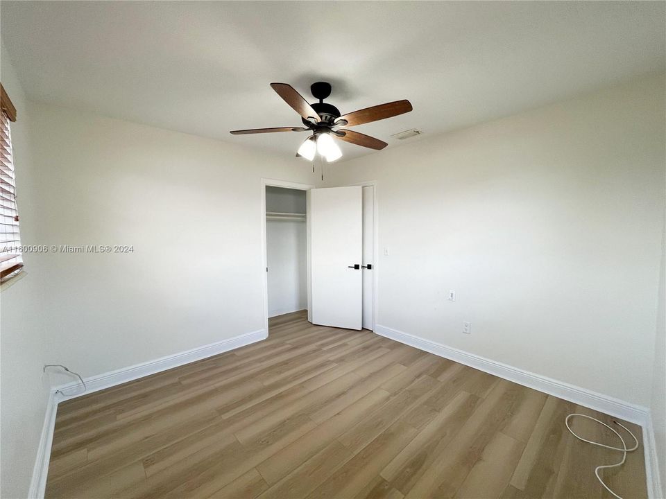 Recently Rented: $3,400 (3 beds, 2 baths, 1996 Square Feet)