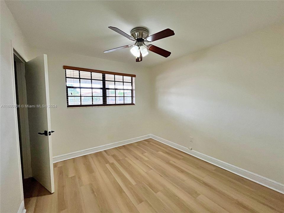 Recently Rented: $3,400 (3 beds, 2 baths, 1996 Square Feet)