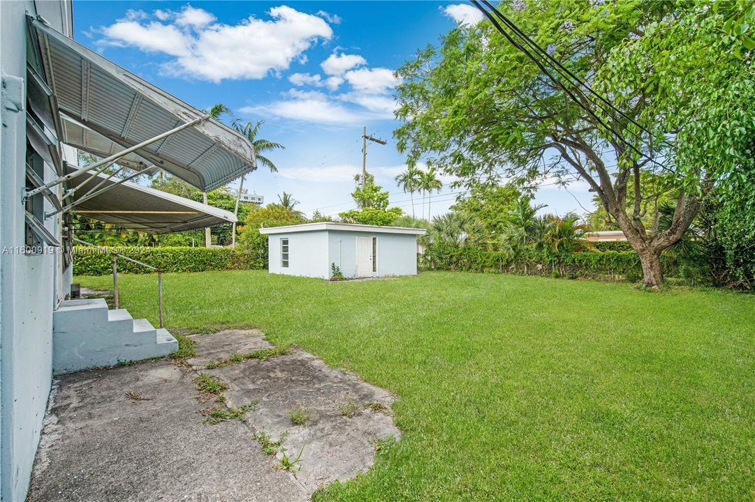 For Sale: $799,000 (3 beds, 2 baths, 2656 Square Feet)