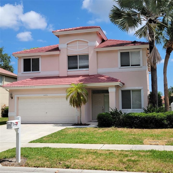 Active With Contract: $4,550 (5 beds, 2 baths, 2792 Square Feet)