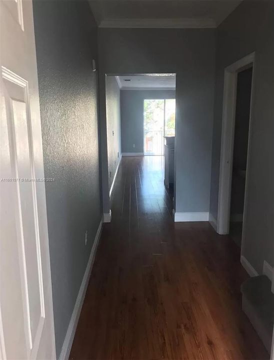 For Rent: $2,300 (2 beds, 2 baths, 1030 Square Feet)