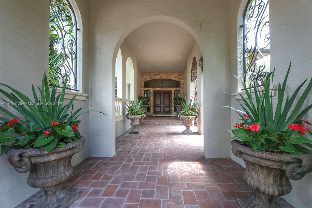 For Sale: $5,850,000 (6 beds, 6 baths, 0 Square Feet)