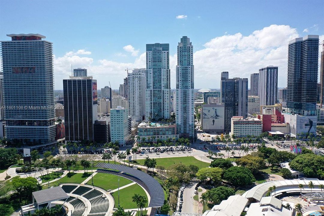 Recently Sold: $329,000 (1 beds, 1 baths, 675 Square Feet)