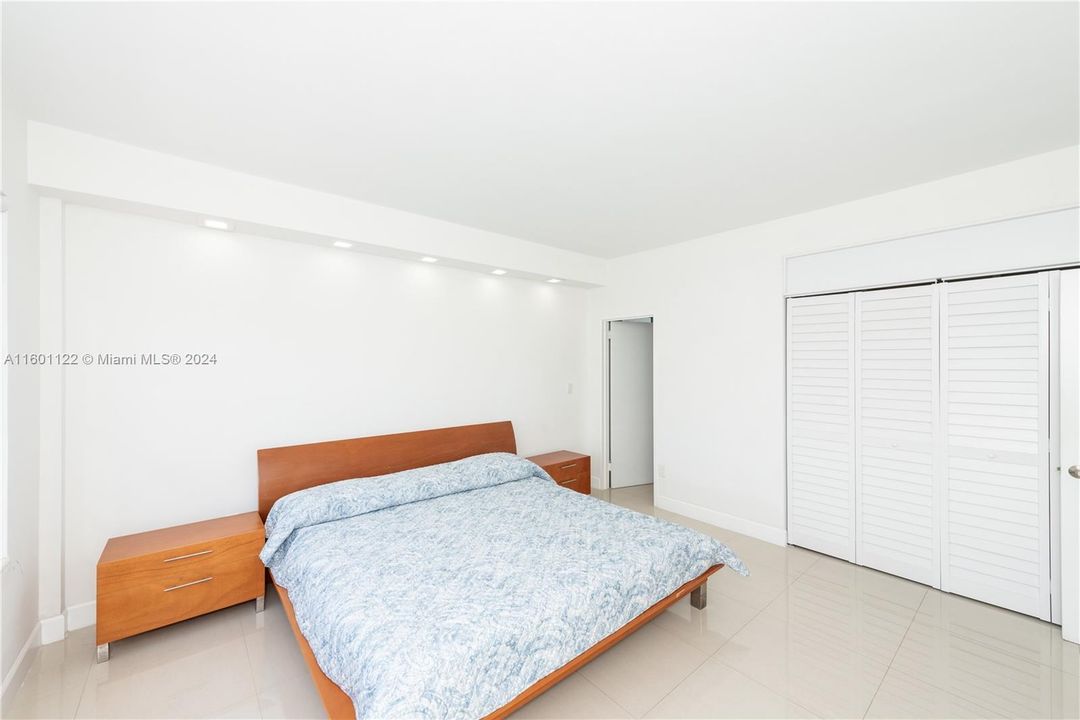 En Venta: $1,100,000 (2 camas, 2 baños, 1820 Pies cuadrados)