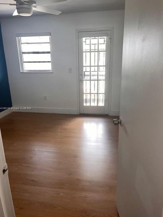 Recently Rented: $2,500 (2 beds, 1 baths, 1000 Square Feet)