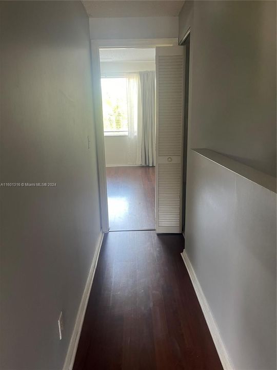 For Rent: $2,700 (2 beds, 2 baths, 1110 Square Feet)