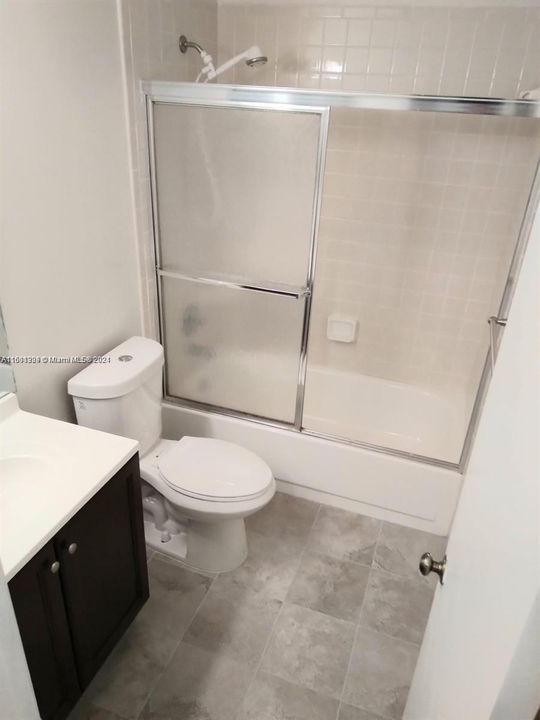 Active With Contract: $2,800 (3 beds, 2 baths, 2062 Square Feet)