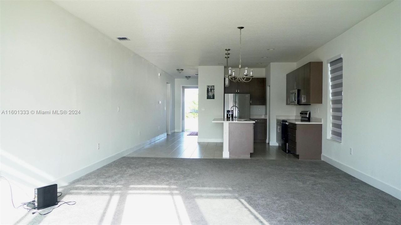 For Sale: $405,900 (3 beds, 2 baths, 1630 Square Feet)