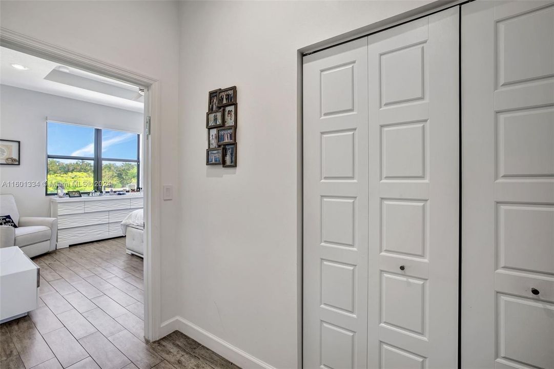 Active With Contract: $4,800 (3 beds, 2 baths, 2091 Square Feet)