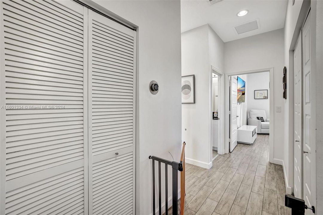 Active With Contract: $4,800 (3 beds, 2 baths, 2091 Square Feet)