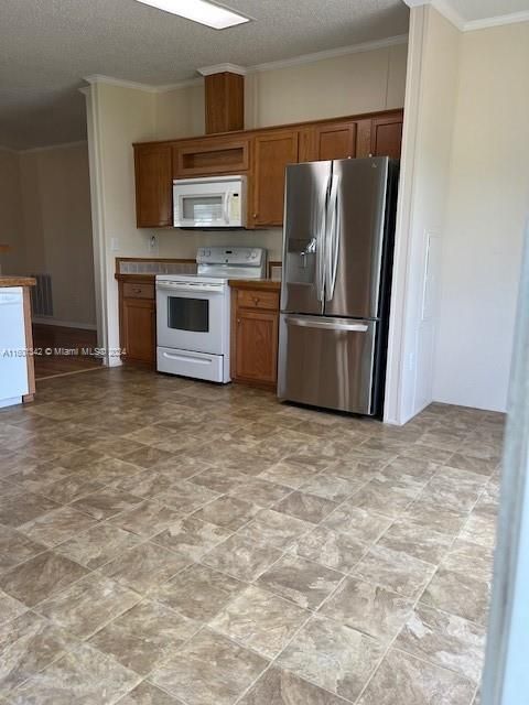 For Sale: $169,900 (3 beds, 2 baths, 0 Square Feet)