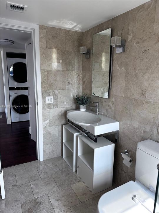 2nd Bathroom