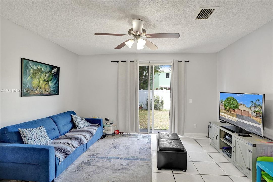 Active With Contract: $3,600 (3 beds, 2 baths, 1848 Square Feet)