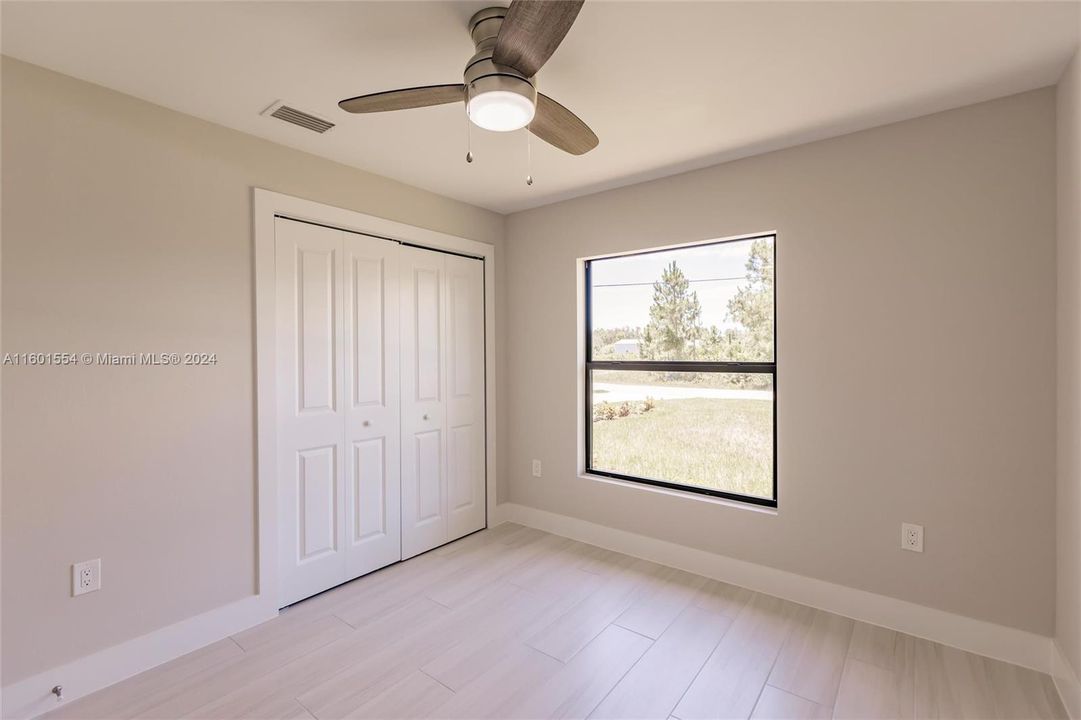 For Sale: $385,000 (3 beds, 2 baths, 1532 Square Feet)