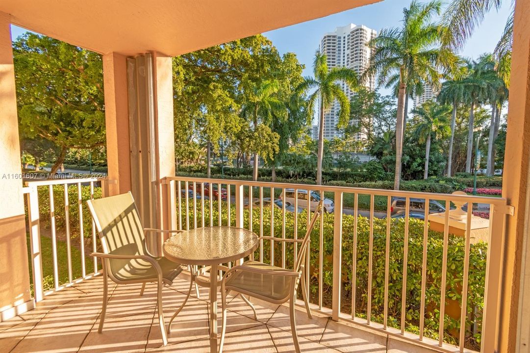 最近租的: $4,250 (3 贝兹, 2 浴室, 1320 平方英尺)