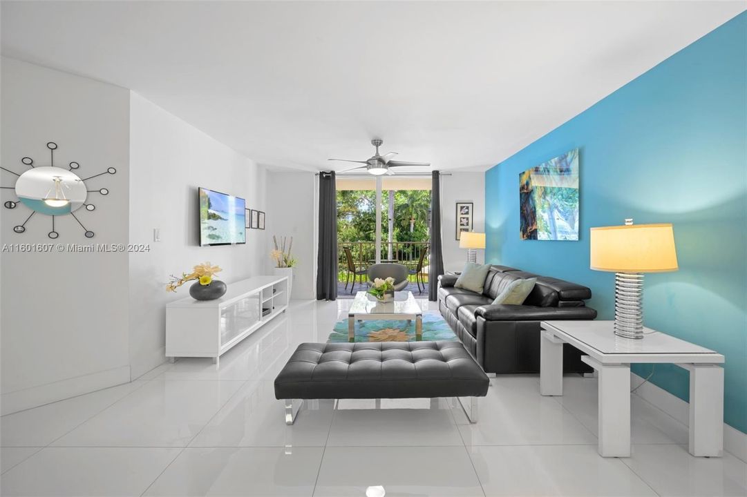 最近租的: $4,250 (3 贝兹, 2 浴室, 1320 平方英尺)