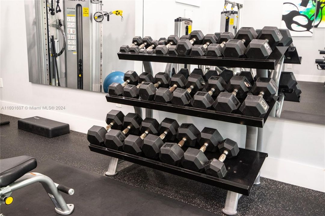 最近租的: $4,250 (3 贝兹, 2 浴室, 1320 平方英尺)