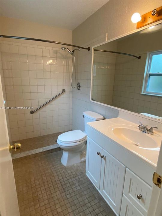 Recently Rented: $2,750 (2 beds, 2 baths, 1148 Square Feet)