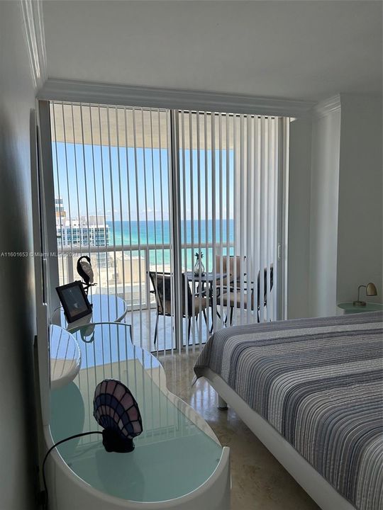 Recently Rented: $4,000 (1 beds, 1 baths, 808 Square Feet)