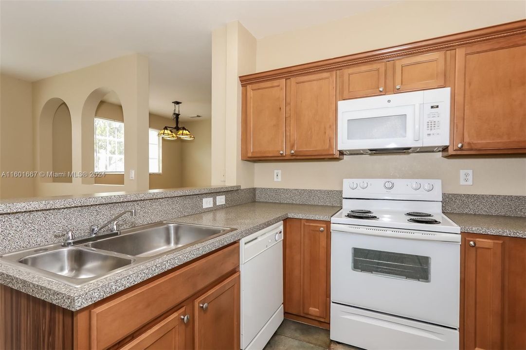 Active With Contract: $2,470 (4 beds, 2 baths, 1850 Square Feet)