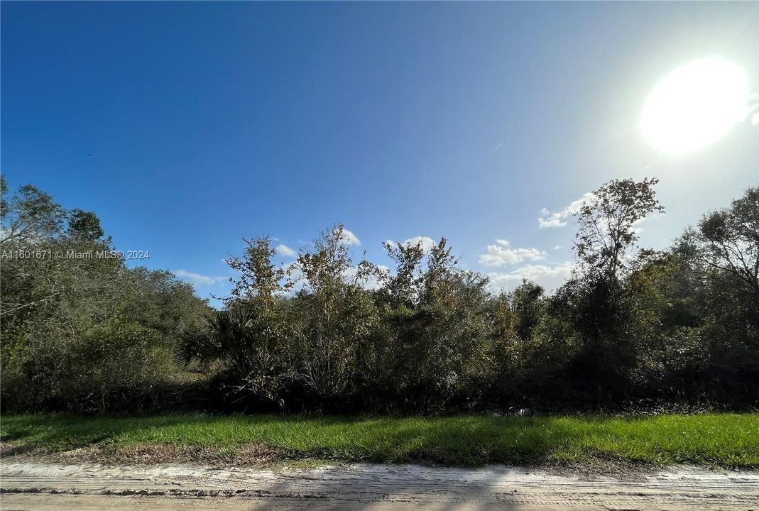 En Venta: $70,000 (2.50 acres)