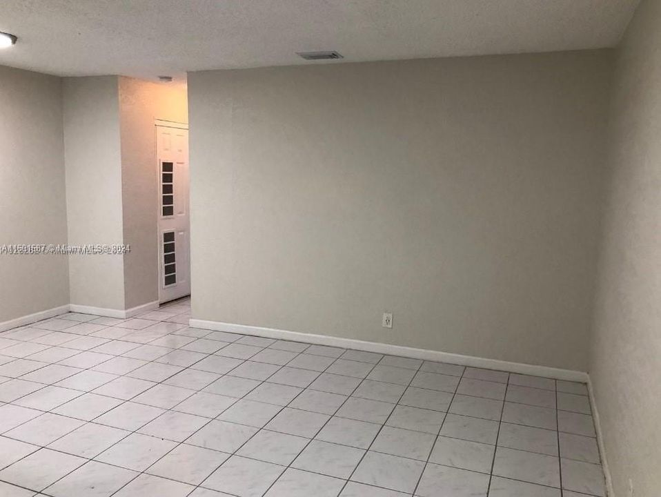 For Rent: $1,550 (1 beds, 1 baths, 0 Square Feet)