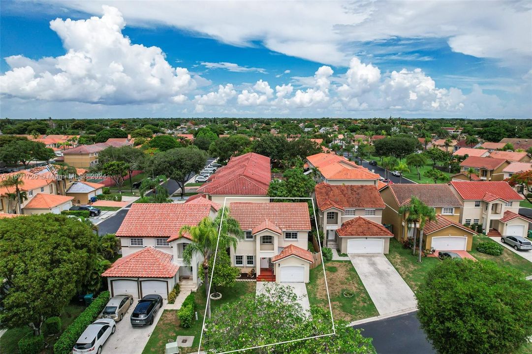 For Sale: $625,000 (3 beds, 2 baths, 1794 Square Feet)