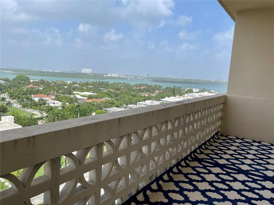 Recientemente alquilado: $3,850 (1 camas, 2 baños, 1008 Pies cuadrados)