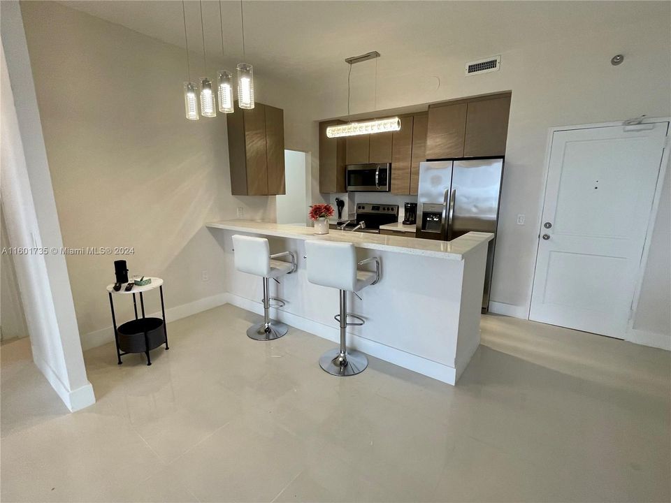 Recientemente alquilado: $3,850 (1 camas, 2 baños, 1008 Pies cuadrados)