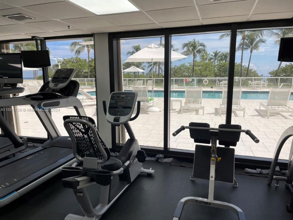 Recientemente alquilado: $3,850 (1 camas, 2 baños, 1008 Pies cuadrados)