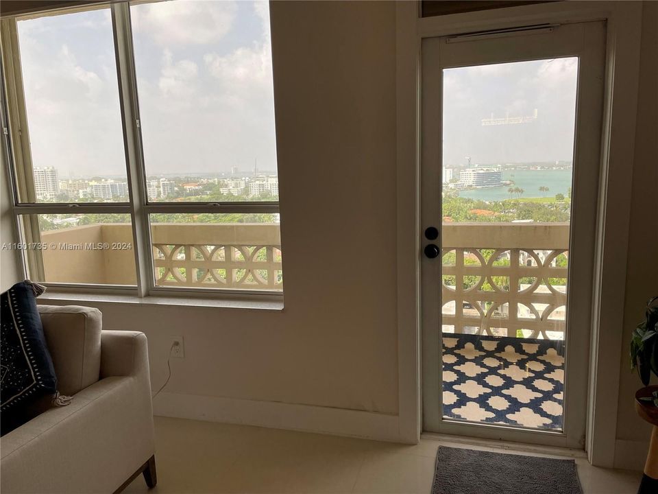 Recientemente alquilado: $3,850 (1 camas, 2 baños, 1008 Pies cuadrados)