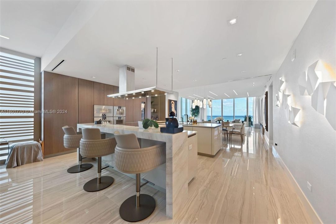 For Sale: $7,995,000 (4 beds, 5 baths, 3252 Square Feet)