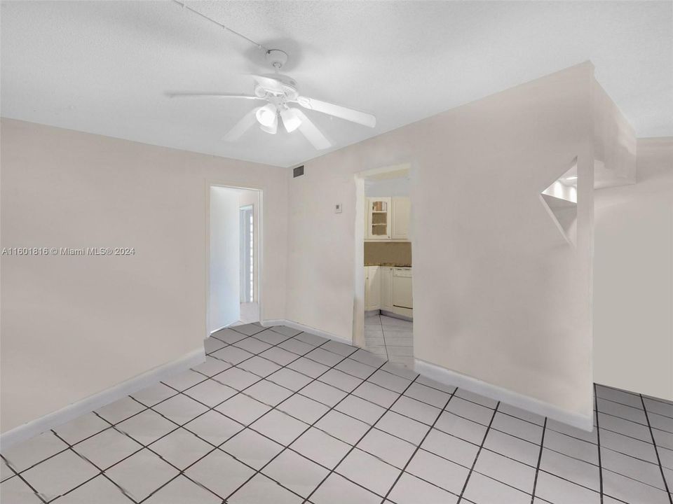 For Sale: $327,000 (1 beds, 1 baths, 536 Square Feet)