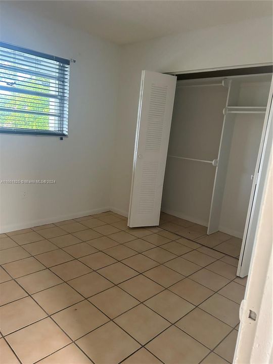 For Rent: $2,000 (2 beds, 1 baths, 801 Square Feet)