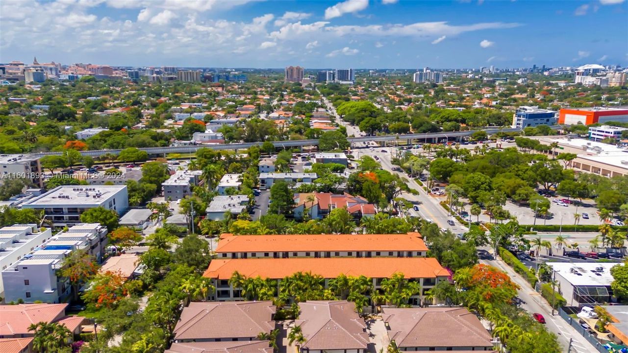 Active With Contract: $940,000 (3 beds, 2 baths, 1425 Square Feet)