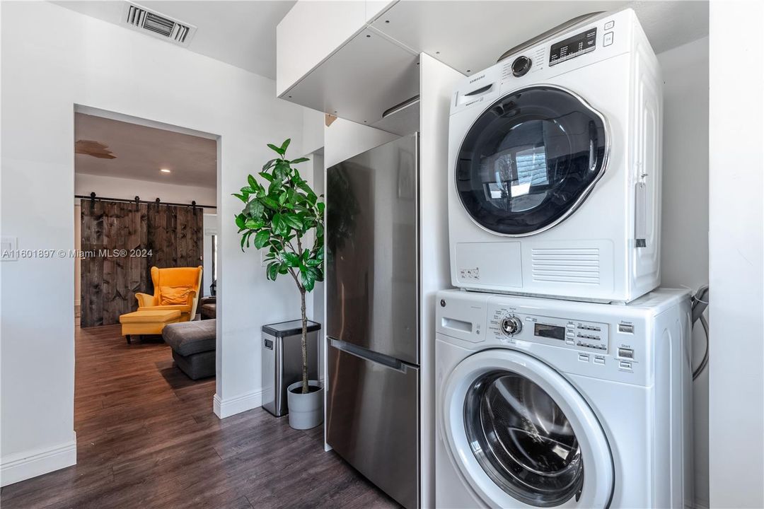 Active With Contract: $850,000 (4 beds, 2 baths, 0 Square Feet)