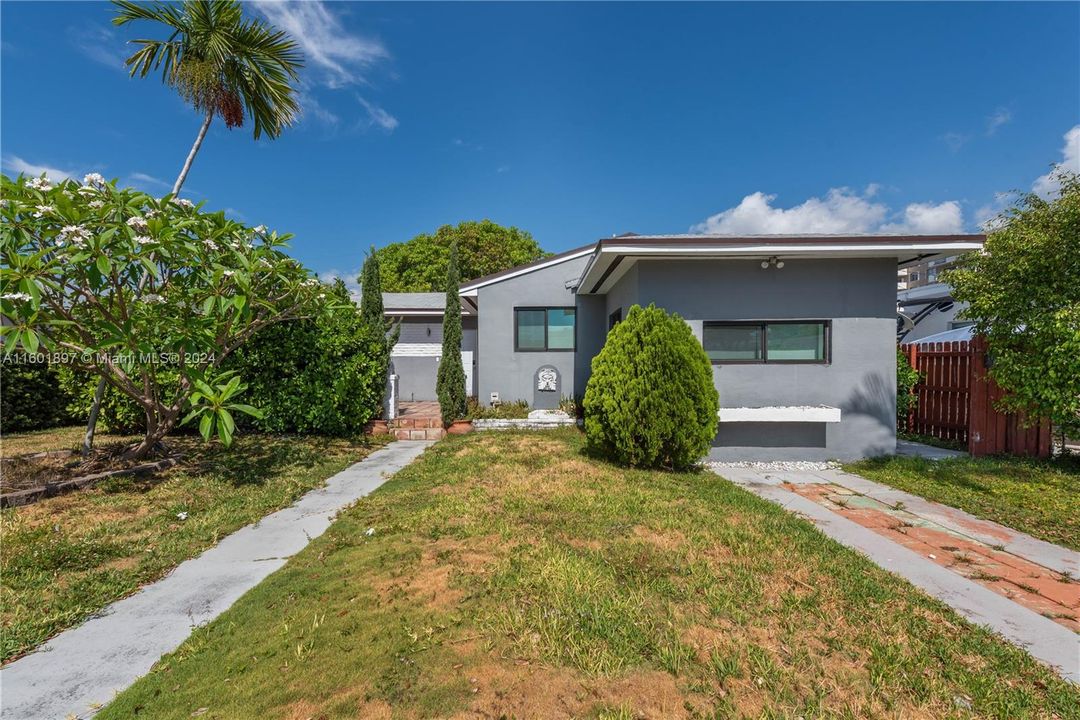 Active With Contract: $850,000 (4 beds, 2 baths, 0 Square Feet)