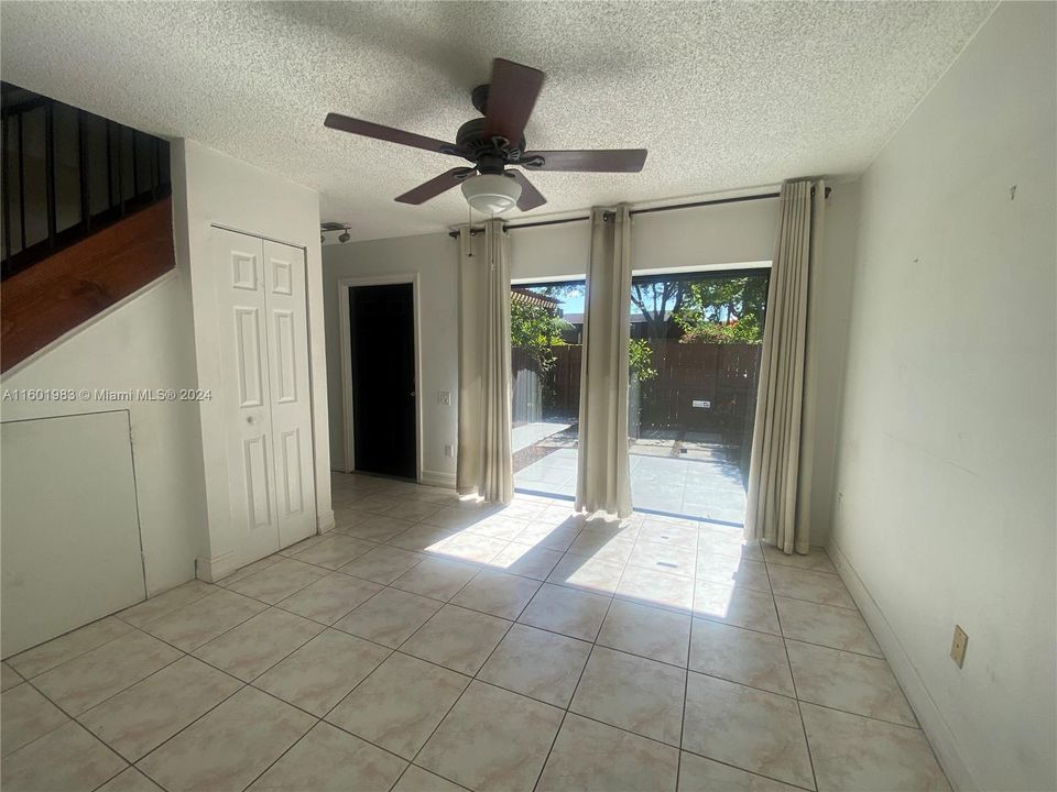 For Sale: $370,000 (2 beds, 2 baths, 1310 Square Feet)