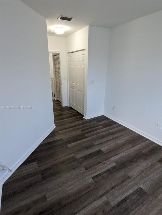 For Rent: $2,500 (3 beds, 2 baths, 1318 Square Feet)