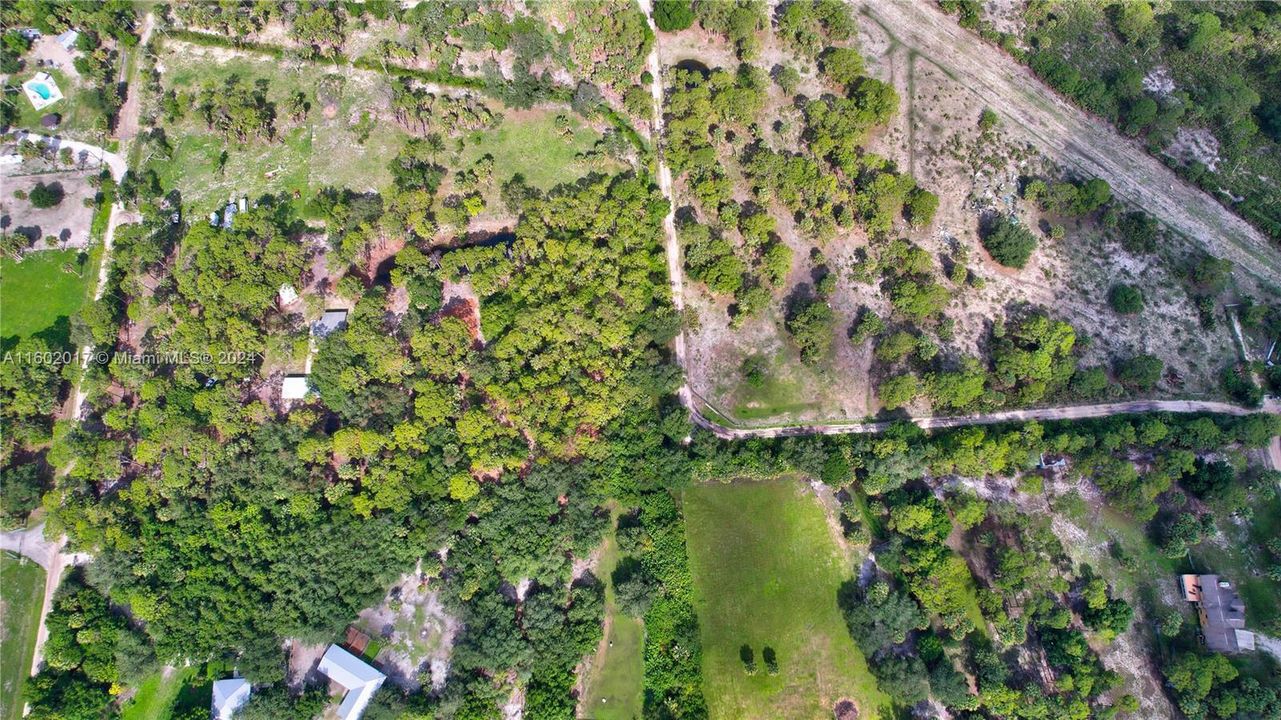 Recently Sold: $425,000 (1 beds, 1 baths, 728 Square Feet)