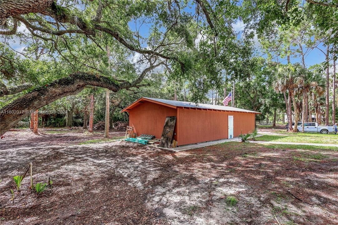 Recently Sold: $425,000 (1 beds, 1 baths, 728 Square Feet)