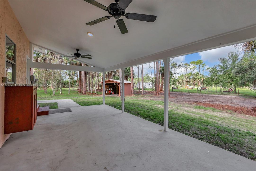 Recently Sold: $425,000 (1 beds, 1 baths, 728 Square Feet)