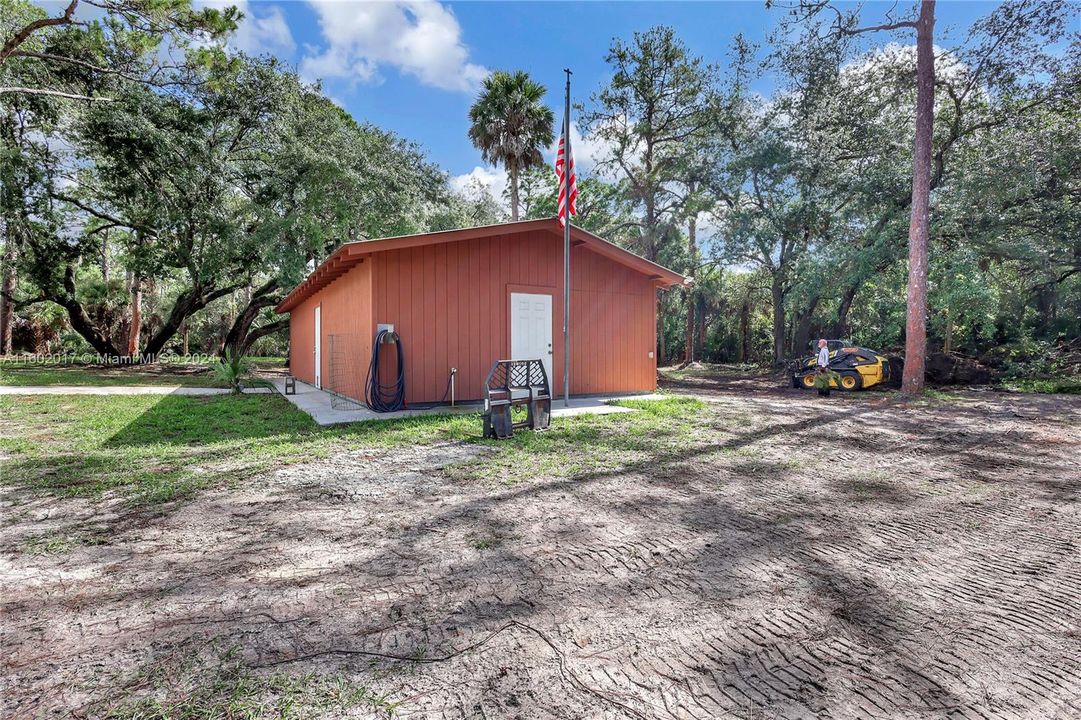 Recently Sold: $425,000 (1 beds, 1 baths, 728 Square Feet)