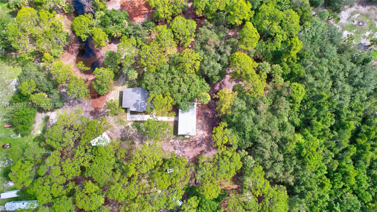 Recently Sold: $425,000 (1 beds, 1 baths, 728 Square Feet)