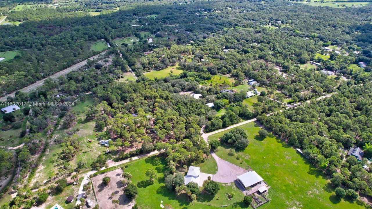 Recently Sold: $425,000 (1 beds, 1 baths, 728 Square Feet)