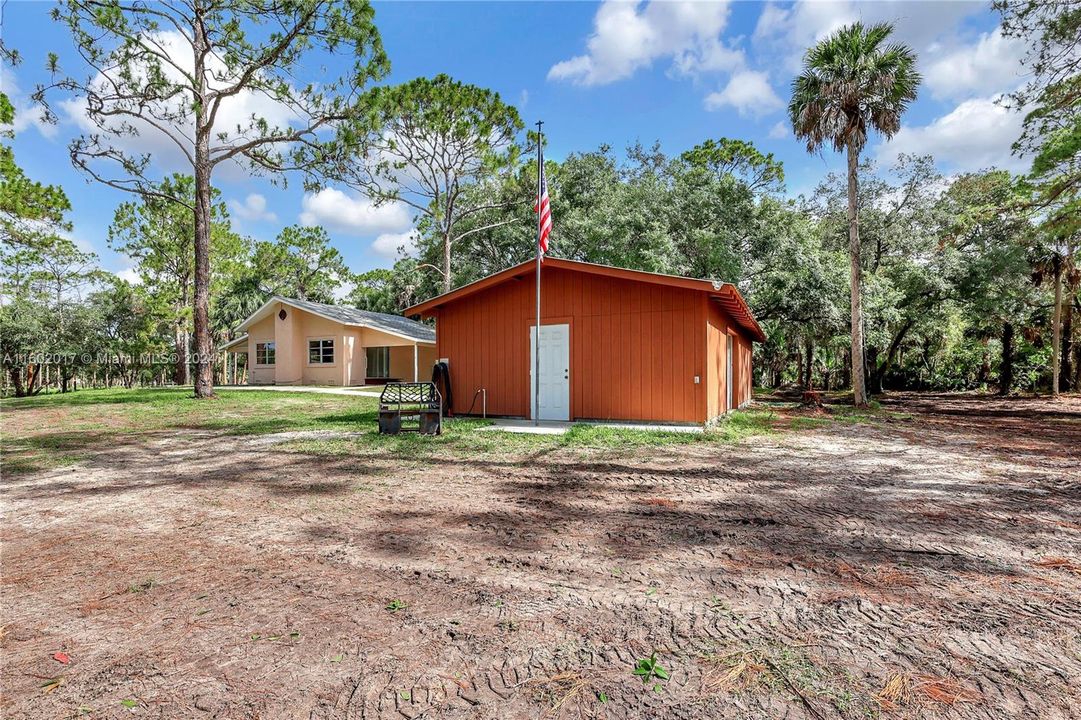 Recently Sold: $425,000 (1 beds, 1 baths, 728 Square Feet)