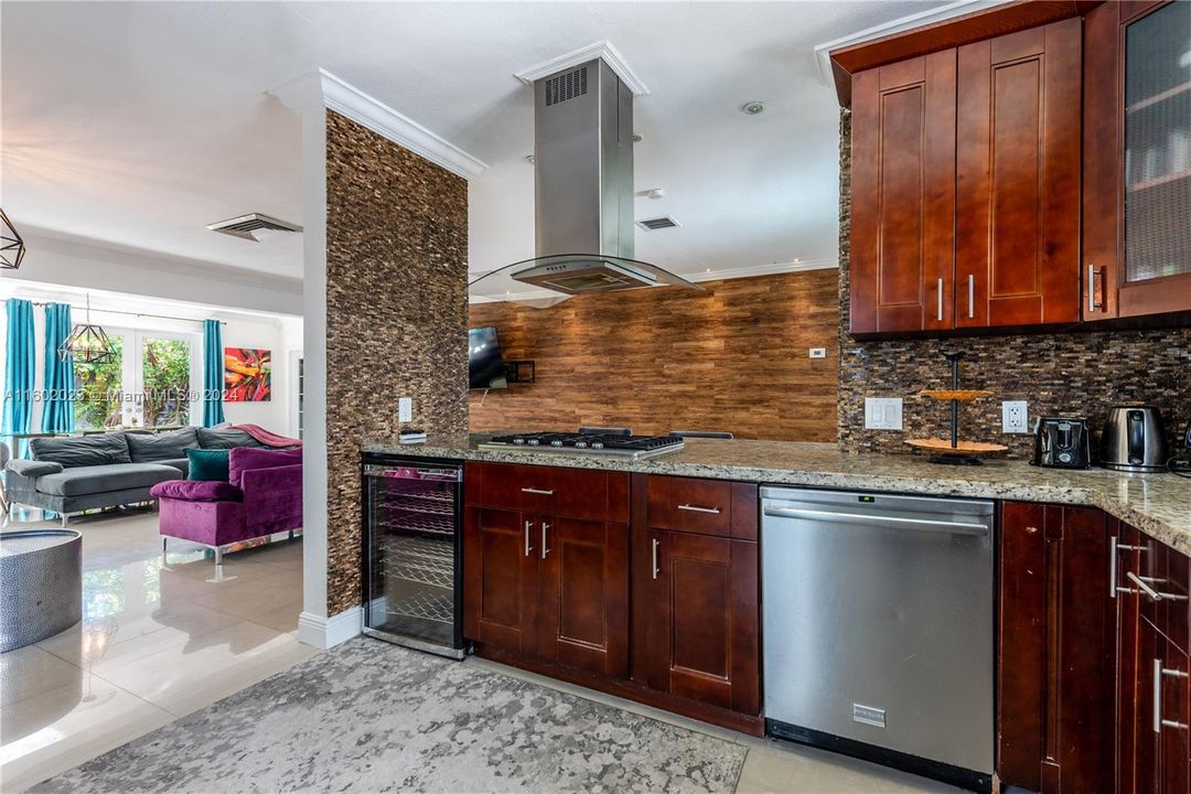 Active With Contract: $1,100,000 (4 beds, 3 baths, 0 Square Feet)