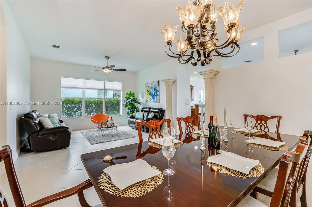 Active With Contract: $800,000 (4 beds, 3 baths, 2481 Square Feet)